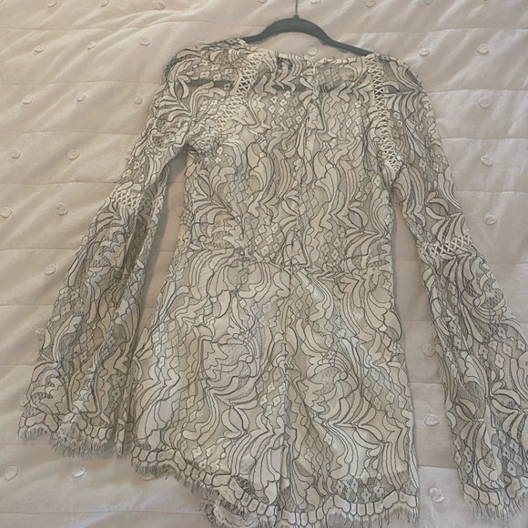 Black and white lace romper - Picture 3 of 5